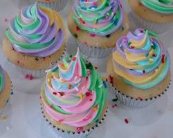 Cupcakes con chispas de colores