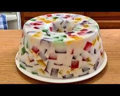 Gelatina de mosaico con leche condensada